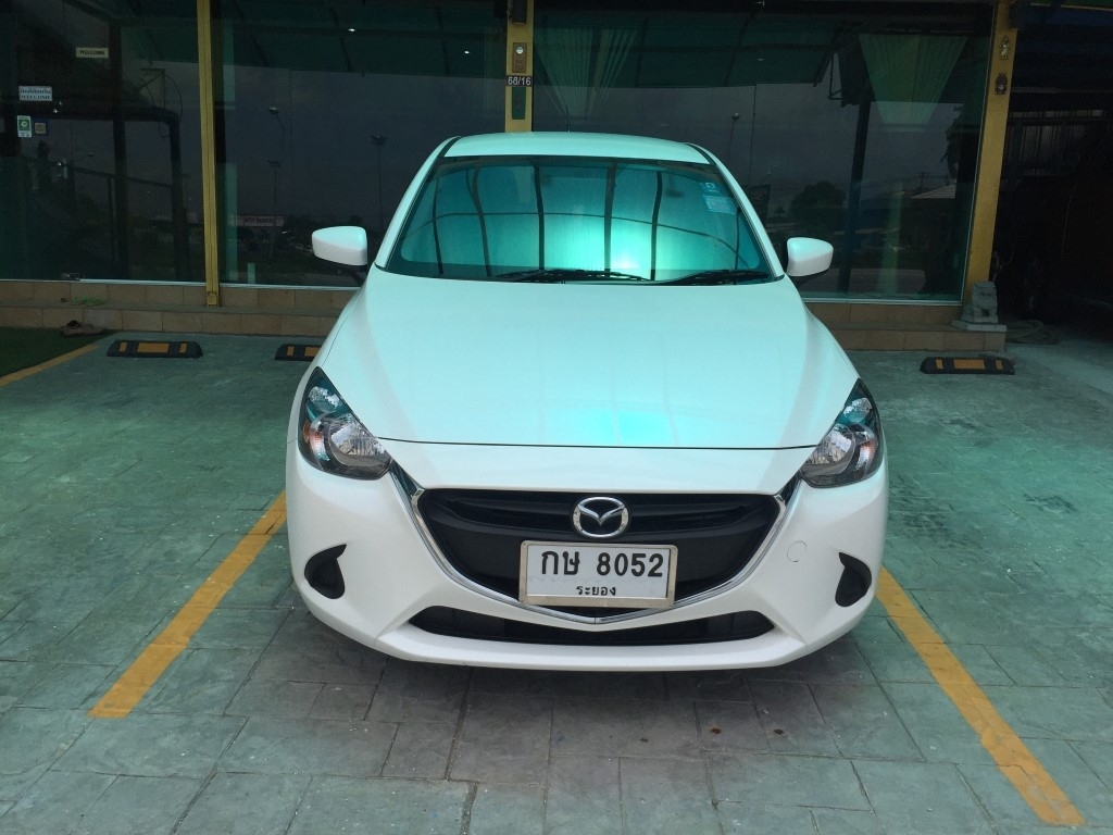 MAZDA2