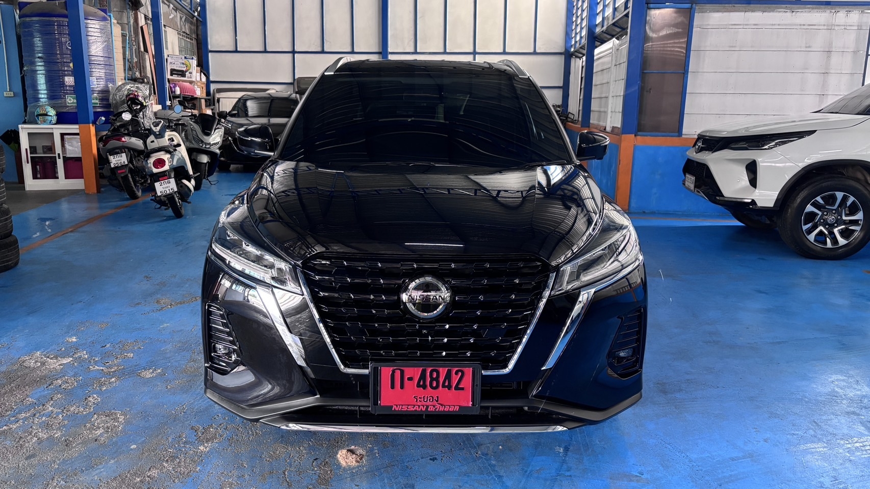 NISSAN